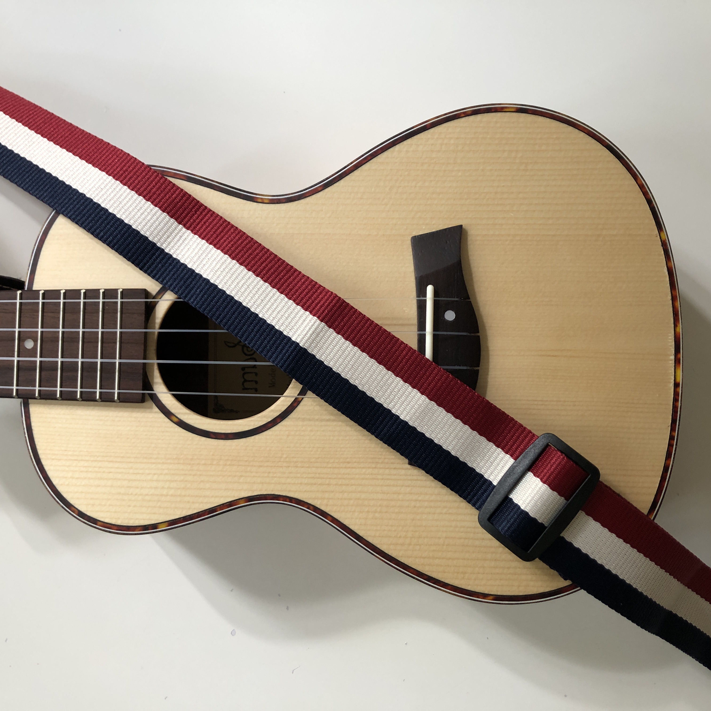 Ukulele Pin-Strap Trikolore
